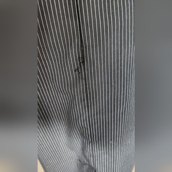 Suzy Shier Navy Pinstripe skirt suit - jacket is a 5/6 and Skirt is a size 0 - Picture 12 of 15